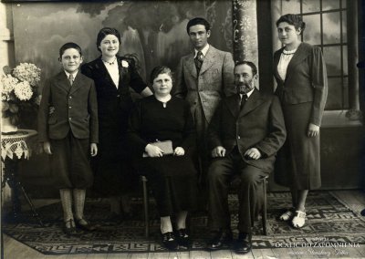 Rodzina Juli. Od lewej Leibish, Malka, Rywka, Joel, Izaak i Dewora